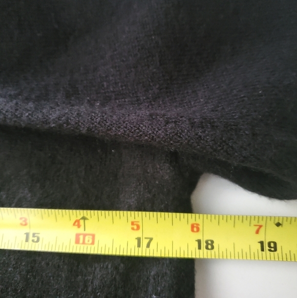 Aritzia Wilfred Cyprie Black Merino Wool Mockneck Sweater Size Medium - Picture 11 of 12